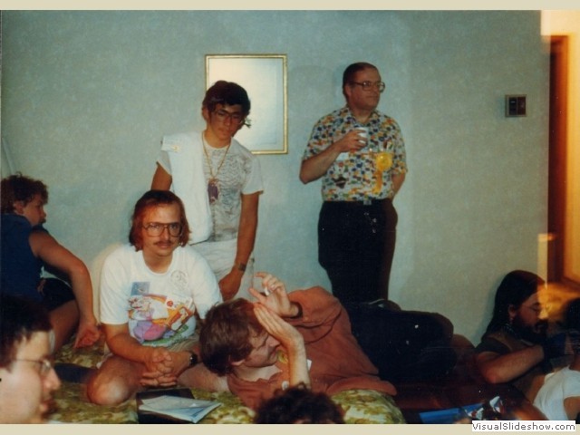 Fred and others at 1985 skiltaire meet, Westercon 28 in 1985.  Photo by David Bliss.